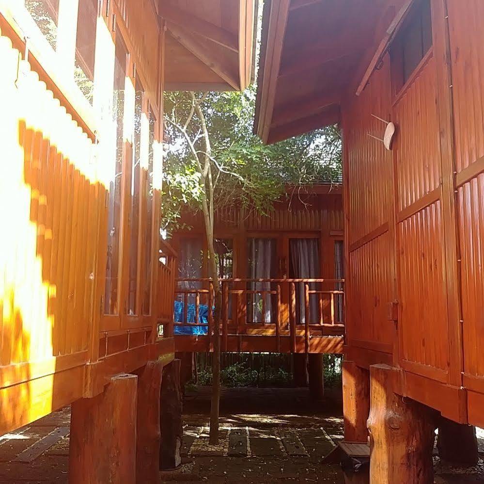 Отель Wood House Паттайя Экстерьер фото